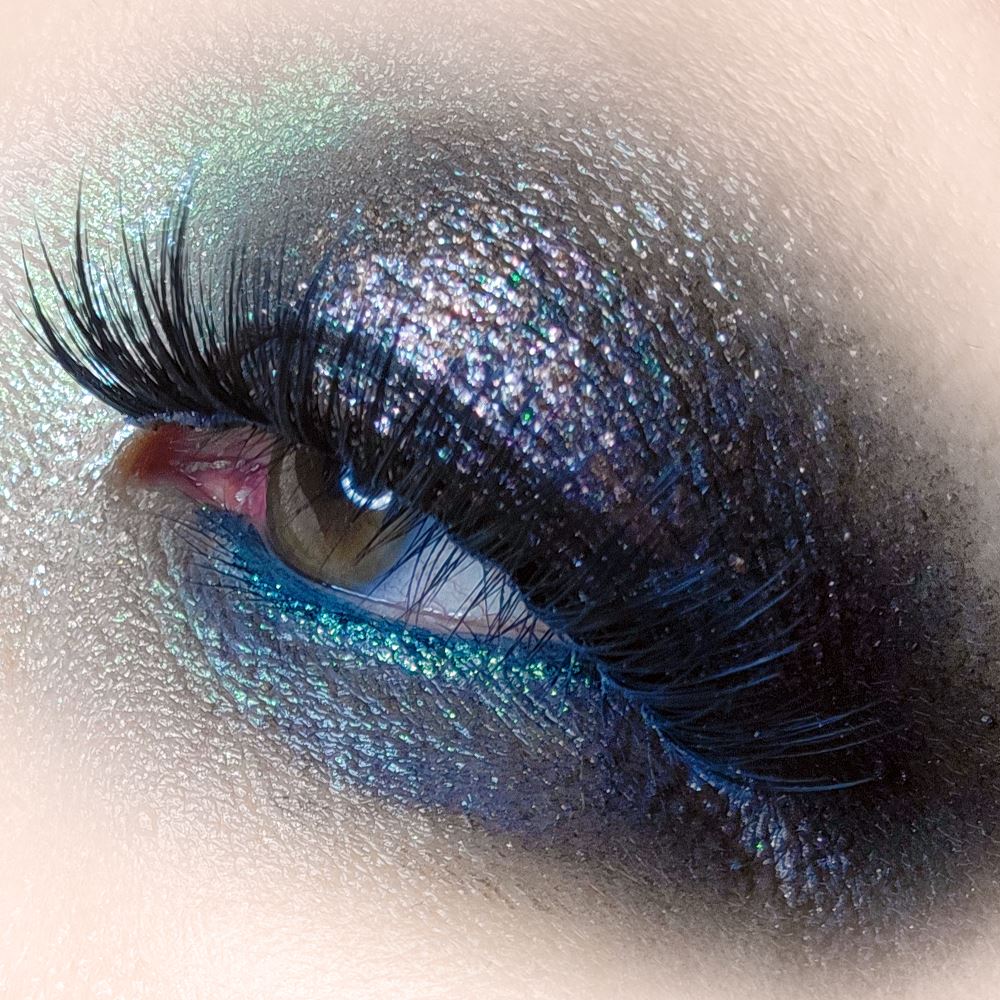 TKB Eyeshadow Kits Review with DIY Blogger MissusKisses